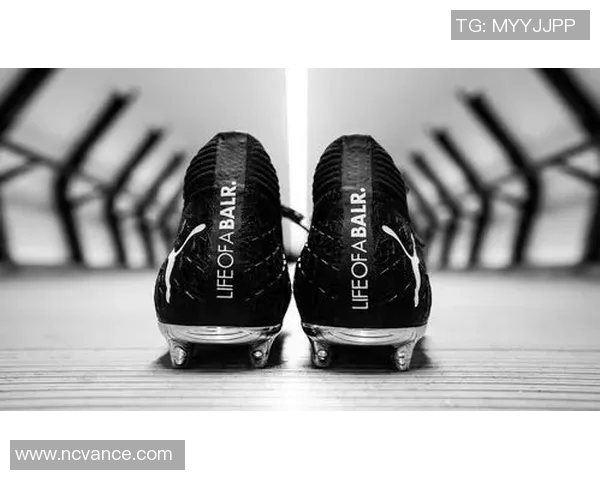 球星足球场潮流装备:关于鞋款选择的指南